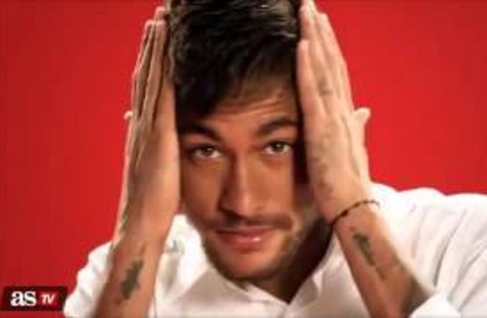 Neymar, a lo Travolta en Fiebre de sábado por la noche