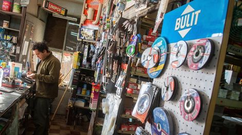 Las ventas en Ferreterías disminuyeron 1,1% anual y 1,5% en la comparación mensual según la CAME. Foto: Ignacio Blanco / Los Andes