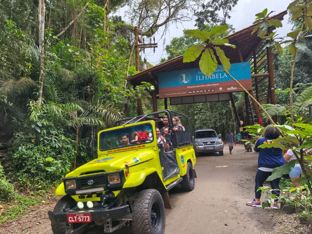El Parque Estadual Ilhabela, un pulmón gigantesco que abarca el 85% de la isla y se encuentra protegido bajo estrictas reglas de conservación.