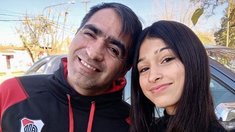 Demandan al hospital de San Martín por la muerte de una adolescente de 15 años. En la foto Mario Lima y su hija, Rosario.&nbsp;