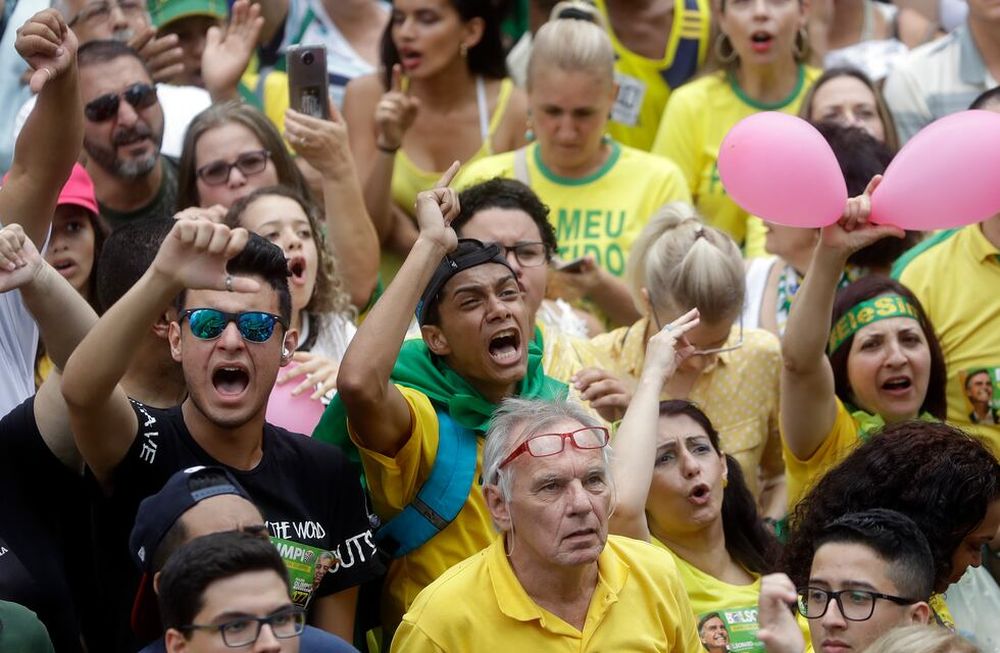 La ultraderecha crece en Brasil bajo la consigna de Dios, patria y armas