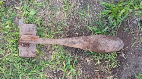 Encontró una bomba aérea en el patio de su casa | Policía de Córdoba&nbsp;