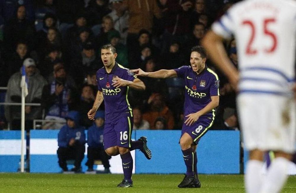 Con dos golazos, el Kun Agüero le dio la igualdad al City