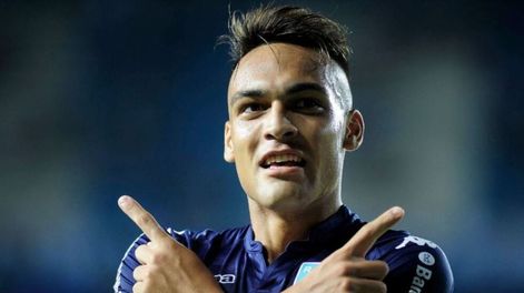Lautaro Martínez firmó en el Inter: Es un sueño cumplido estar en este club