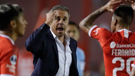 La continuida de Lucas Pusineri al frente el Rojo no está definida. / Gentileza.
