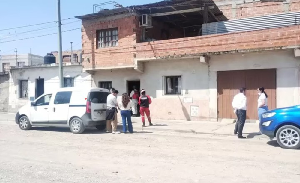 Vivienda donde ocurrió el asesinato y posterior incendio.