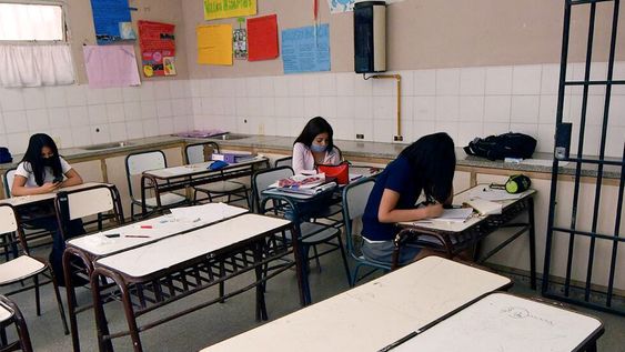 El Gobierno lanza una campaña nacional de vacunación para asegurar la presencialidad en las escuelas