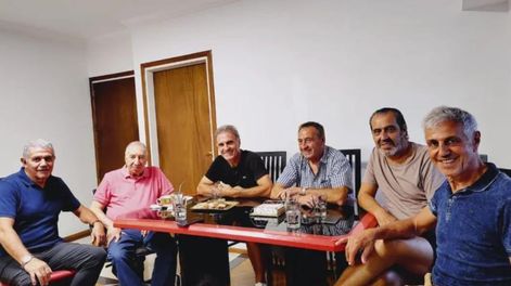 Algunos campeones del 86 visitaron a Carlos Bilardo (Instagram Ruggeri)