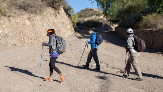 se abren las inscripciones para la escuela municipal de senderismo y montana 2026