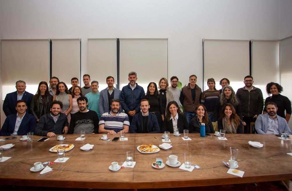 Huella Mendoza: el intendente recibió a los ocho emprendimientos que se validarán en la Ciudad