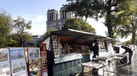 Los libreros a orillas del Sena quieren entrar en la Unesco