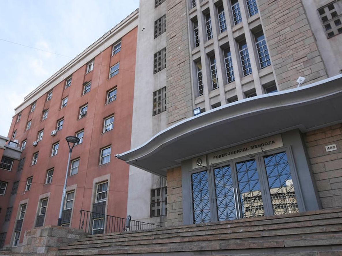 Tribunales del Poder Judicial de Mendoza. Archivo Los Andes