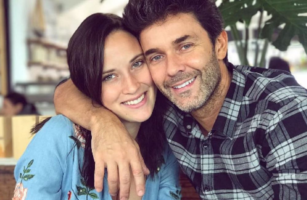 La pareja y su hija pasaron juntos el Día de la Madre