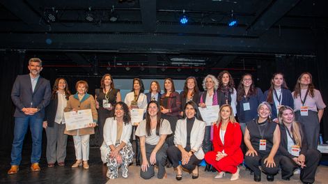 La Ciudad de Mendoza reconoció a las ganadoras del premio Mujeres en Innovación en el teatro Quintanilla
