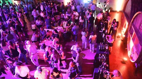 Los Andes | Los Andes organizó la Feria de Vinos de Guarda14 con mucho Malbec, buena música y gastronomía en la que participaron más de 25 bodegas. Foto: José Gutiérrez / Los Andes