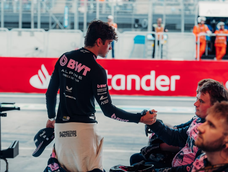 El piloto argentino se mostró decepcionado por el rendimiento de su máquina, pero no dejó de agradecer el gran trabajo que hizo su equipo para ponerlo en pista nuevamente, luego del accidente. El piloto argentino se mostró decepcionado por el rendimiento de su máquina, pero no dejó de agradecer el gran trabajo que hizo su equipo para ponerlo en pista nuevamente, luego del accidente.