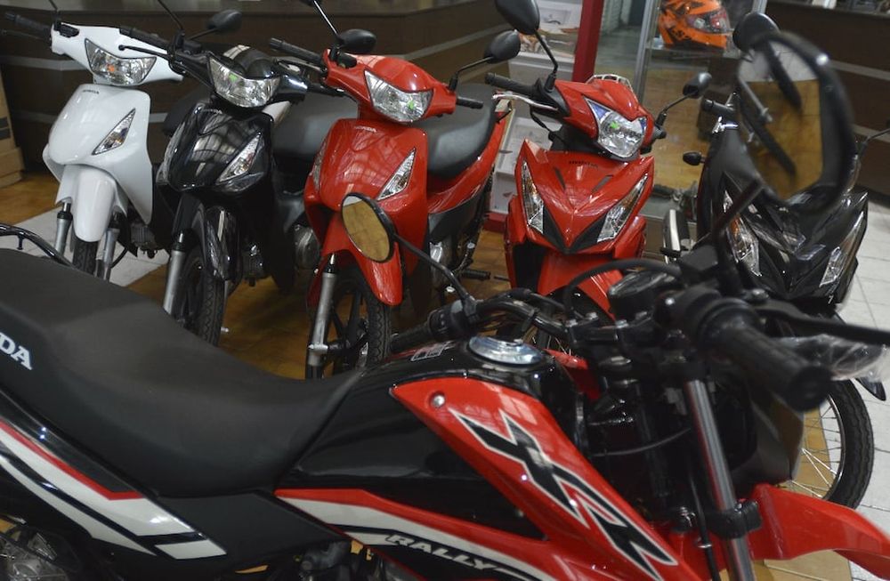 Una moto de $248.626 puede comprarse en 48 Cuotas, con un costo financiero del 28,94%, y cuotas que inician en $6.929,14; para “clientes” del Banco Nación; o en $8.822,45, para “clientes cartera general”.