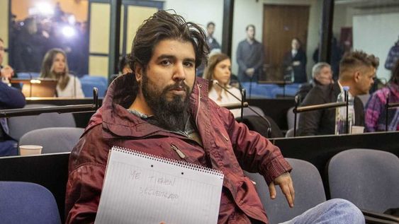 Condenaron a 4 años de prisión a Fernando Sabag Montiel por tenencia y distribución de pornografía infantil.