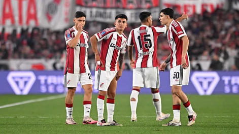 Thiago Almada tiene un DESGARRO GRADO 1 en el cuádriceps izquierdo. Los tiempos de recuperación pueden NO ser tan cortos como con otros músculos.