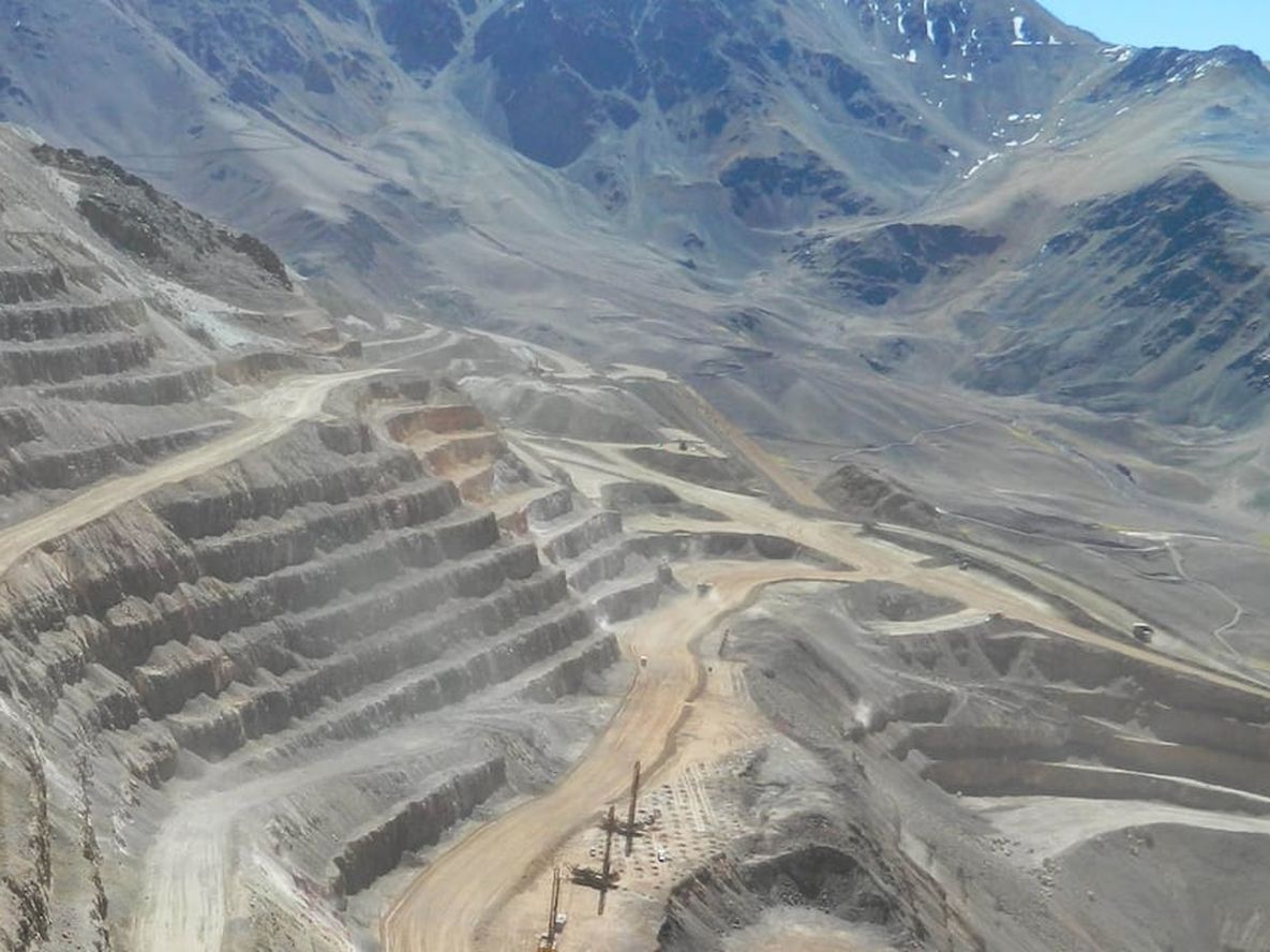 El señor musculoso y la minería en Mendoza -Por Carlos H. Monjo