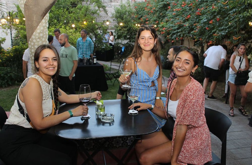 Aldana Torres, Lucía Reinoso y Antonella Vásquez.