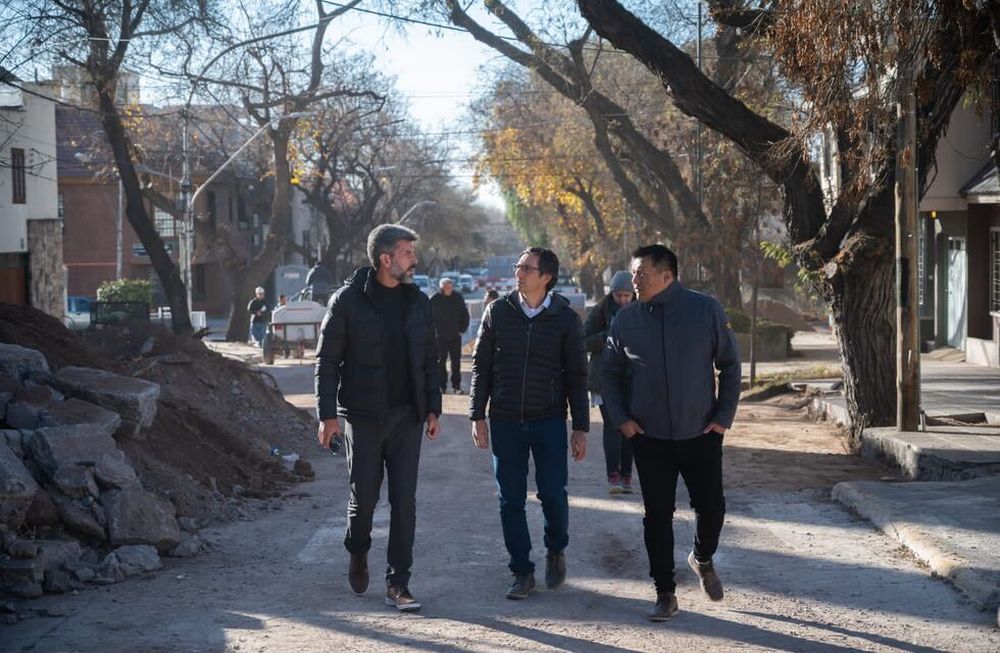 Ulpiano Suarez recorrió las obras de renovación de calle Pueyrredón