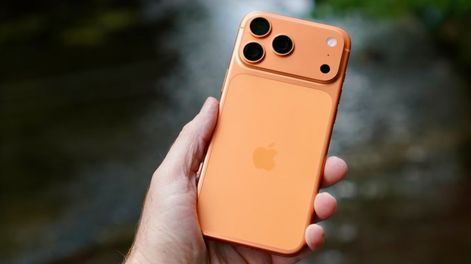 En Chile, el valor en pesos chilenos puede traducirse a dólares y luego a pesos argentinos según el Banco Nación.