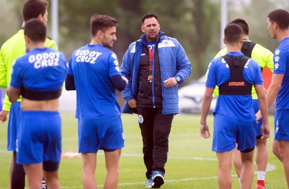 El Tomba pasó para mañana