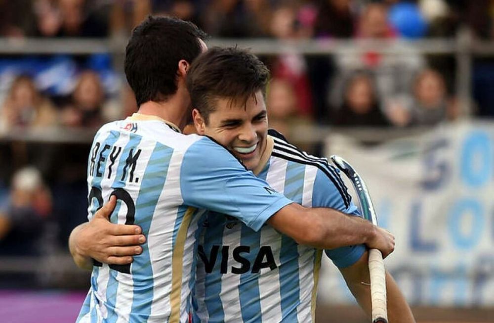 Los Leones golearon y serán olímpicos