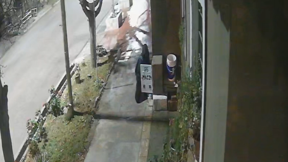 Así roban en los gabinetes del gas a vecinos de Guaymallén.