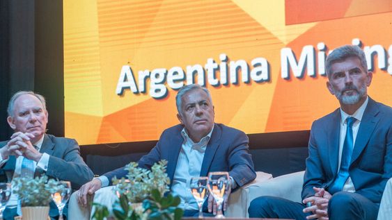 argentina mining cuyo: ulpiano suarez y alfredo cornejo destacaron el desarrollo de una actividad clave para mendoza