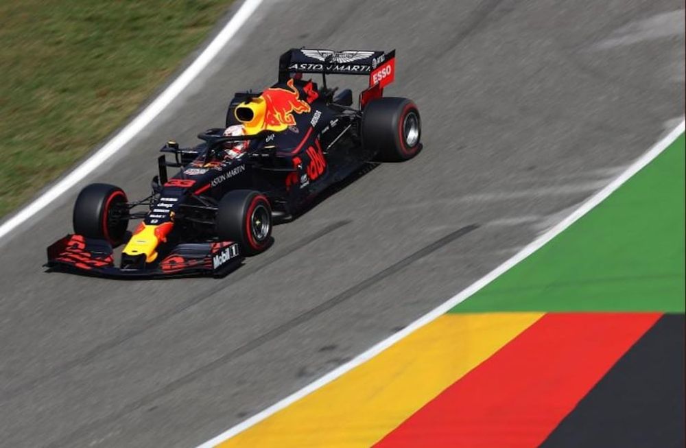 Max Verstappen se quedó con la pole en la primera del año