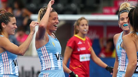 Las leonas derrotaron a España en su debut mundialista
