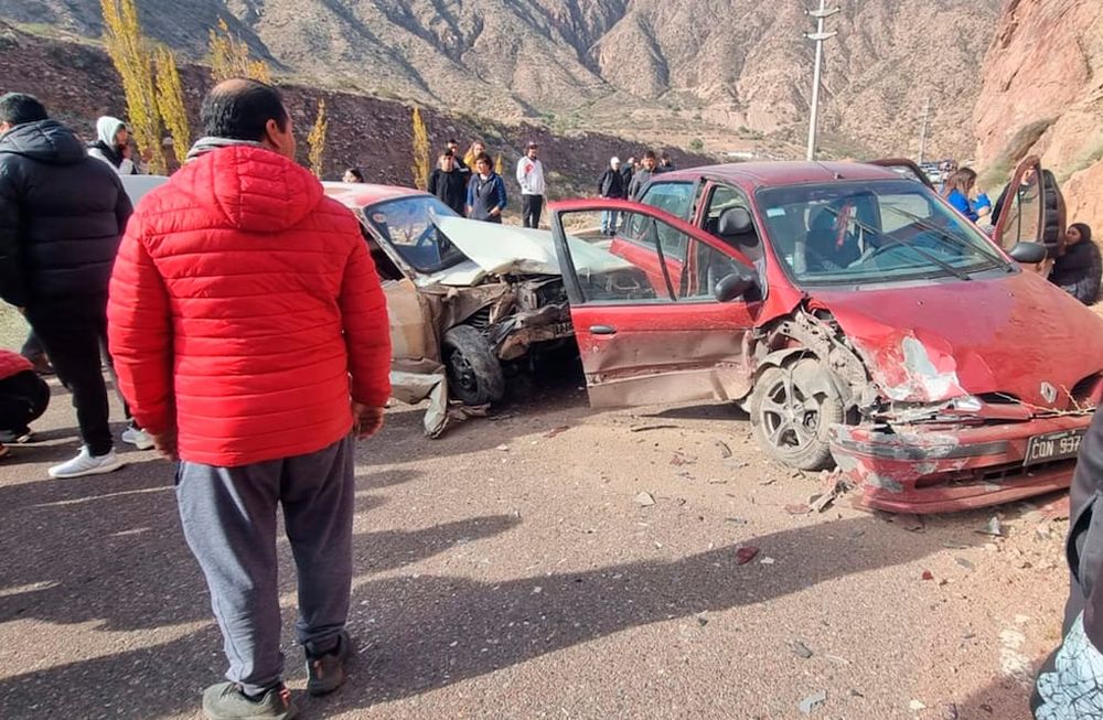 Accidente en Cacheuta, pasando el puente colgante, mano al oeste. Foto: Gentileza