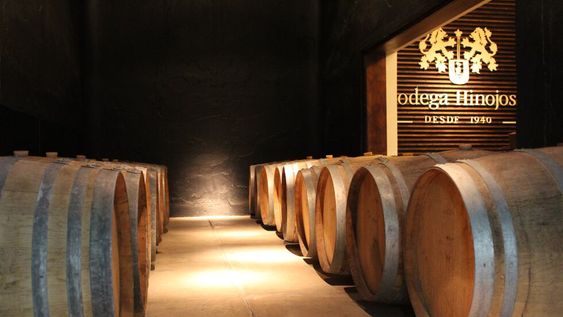 Hinojosa, la bodega que nació de un loco sueño y hoy tiene más de 80 años