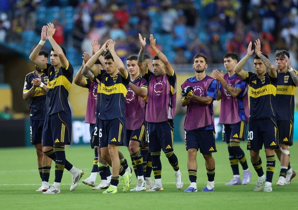 Klubowe Mistrzostwa Świata. Piłkarze Boca Juniors żegnają się ze swoimi kibicami, którzy docenili wysiłek i grę drużyny przeciwko Benfice.