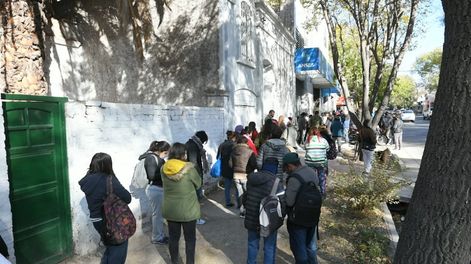 Colapsó la inscripción para el bono de Anses. Ignacio Blanco / Los Andes