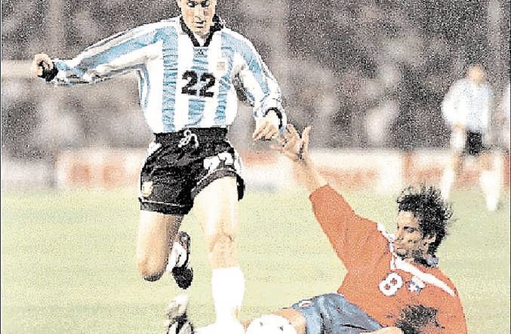 Un día como hoy de 1998. En el Malvinas, Argentina venció a Chile