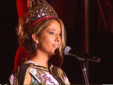 Celeste Rocamora, representante de La Reducción, es la nueva reina de la Fiesta de la Vendimia de Rivadavia 2025