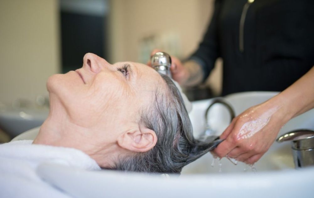 Lo importante es implementar estos pasos de forma gradual, observando cómo reacciona el pelo y ajustando la cantidad y frecuencia según su necesidad.