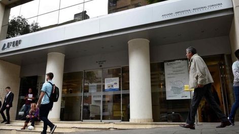 Sede de la Afip. El edificio de la Administración Federal de Ingresos Públicos en Córdoba. (Ramiro Pereyra)