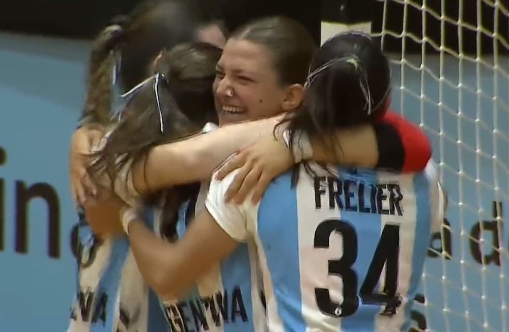 La Garrita le ganó a Brasil por segunda vez en menos de 6 meses. Antes en los Juegos Panamericanos, y ayer por el torneo Sur-Centro desarrollado en el Cenard, cuya figura fue la arquera Anna Aballay. /Twitter