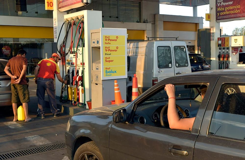 Para las petroleras, la situación de los combustibles ha comenzado a normalizarse. - Foto: Orlando Pelichotti