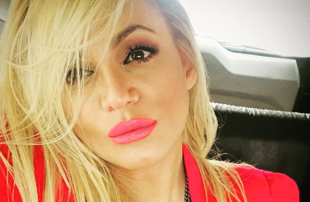 María Eugenia Ritó posó en tacos altos y sin ropa y rozó la censura de Instagram