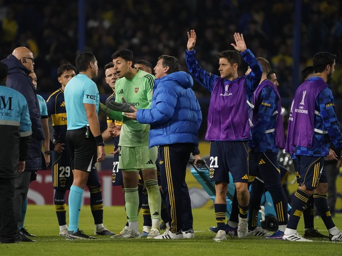 Boca caliente: le anularon el 2-1, no le dieron un penal en la última y empató con Cruzeiro.&nbsp;