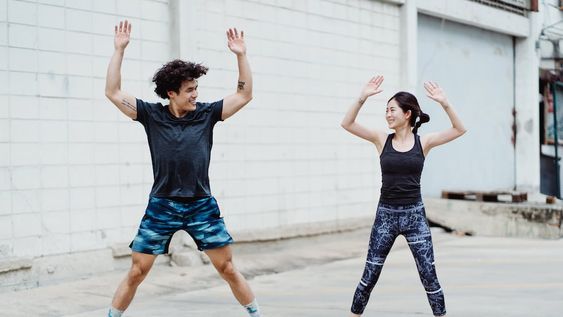 Tonifica tus glúteos y piernas en casa y descubre el secreto de una vida saludable