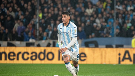 Marcos Rojo, apuntado por propios hinchas de Racing, por la lesión de Santiago Sosa.&nbsp;
