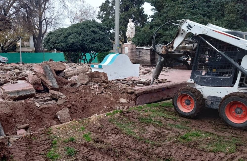La Ciudad pone en valor la plaza Belgrano del barrio Bombal