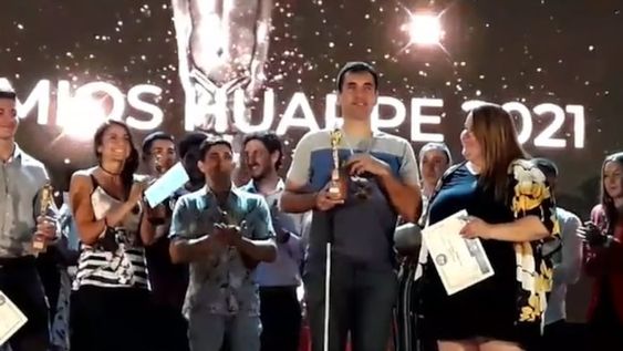 Federico Accardi galardonado con la Cruz al Mérito como el deportista destacado de Mendoza.