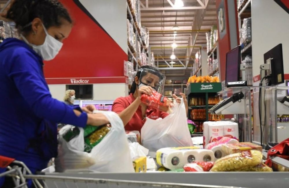 El nuevo acuerdo de precios dispone congelar precios por 90 días en alimentos, bebidas, artículo de limpieza y de higiene personal. Foto: Archivo Los Andes.